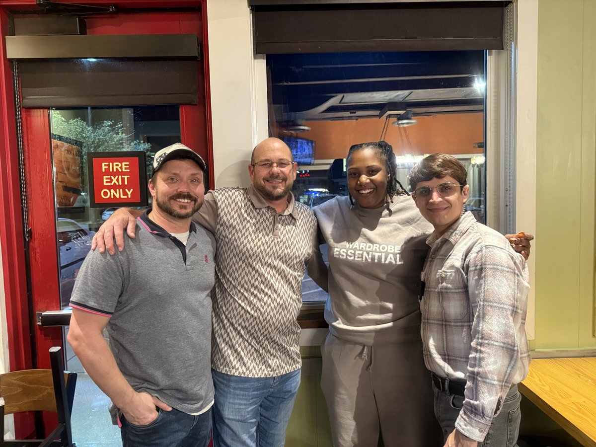 Creating a sense of belonging in Jacksonville with good eats and treats <a href="/Chilis/">Chili's Grill & Bar</a> Friendsgiving! 🦃 Happy Holidays! 🌶️❤️ #ChilisLove #StriveForFive