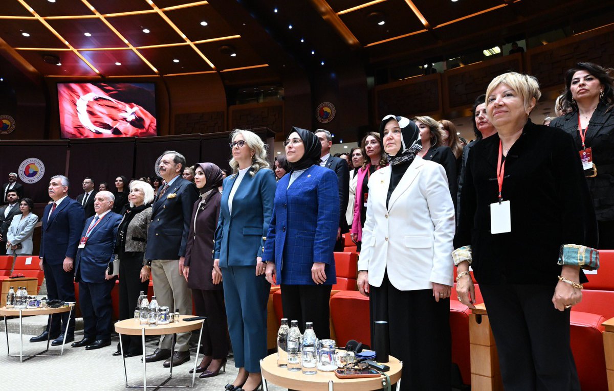 CYAZMAC's tweet image. Türkiye Odalar ve Borsalar Birliği Kadın Girişimciler Kurulu ve Türkiye Ekonomi Politikaları Araştırma Vakfı iş birliğinde gerçekleştirilen, Türkiye’nin Girişimci Kadın Gücü Yarışması Ödül Töreni’ne katıldık. 

Çatışı altında yaklaşık 17 yıl gururla görev aldığım TOBB’un bu…