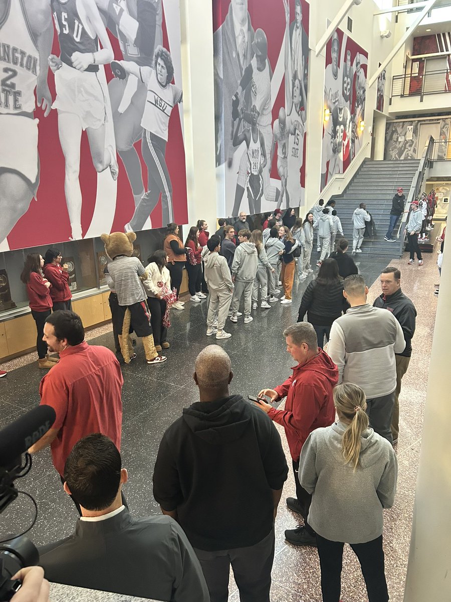 Sending  <a href="/WSUCougarXCTF/">Washington State XC/TF</a> off to <a href="/NCAA/">NCAA</a> Cross Country National Championships this morning! Cougs will be in action Saturday morning competing for a National Championship! Tremendous opportunity!! 

#GoCougs #MadeofCrimson