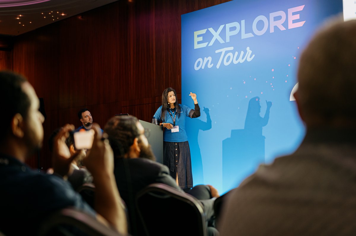 VMwareExplore's tweet image. From Las Vegas to London, #VMwareExplore on Tour continues the conversation on cloud modernization, showing how Azure VMware Solution (AVS) helps IT teams bridge on-prem environments to the intelligent cloud.