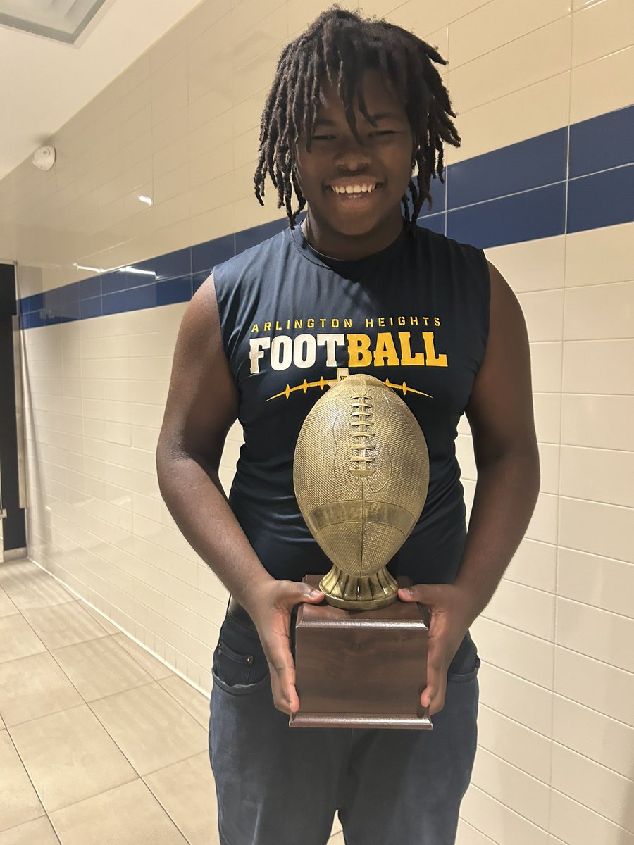 Hard work pays off, on the field, on the stage, and in life. 💛 Our Operation Progress high school athletes are proof of what dedication and guidance can achieve. #opfw #YouthExcellence #MentorsMatter