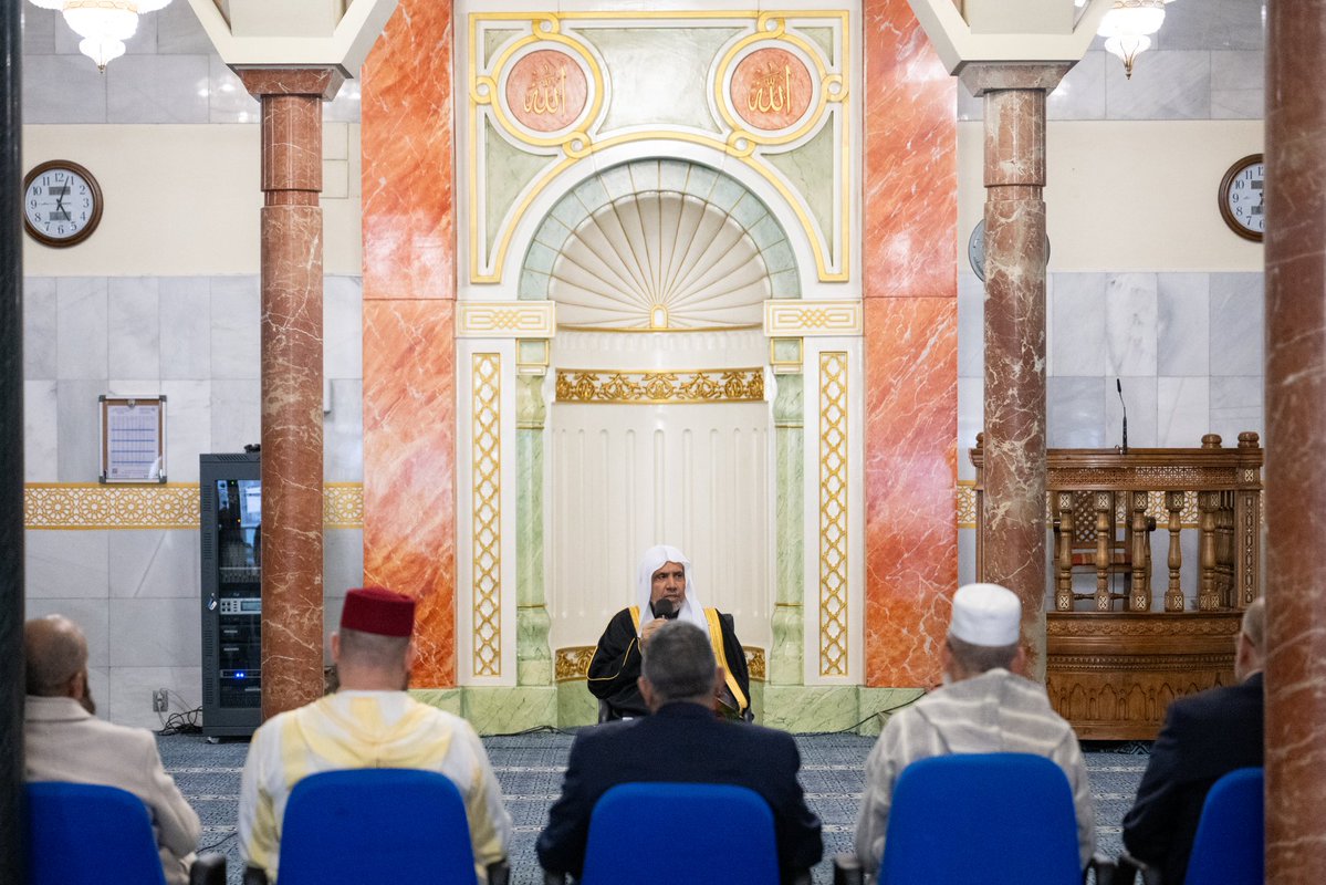 MWLOrg_en's tweet image. This afternoon:
 H.E. Sheikh Dr. #MohammedAlissa @MhmdAlissa, Secretary-General of the Muslim World League (MWL) and Chairman of the Organization of Muslim Scholars, met with officials of Islamic organizations from across Spain, representing the country’s diverse Muslim…