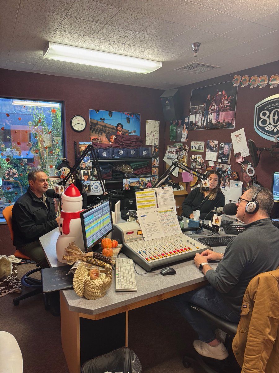 SLOSheriff's tweet image. Live from the studio! Sheriff Parkinson joined 98.1 KJUG to talk about the 36th Annual Christmas Bicycle Giveaway.
If you know a child in need of a bike you can visit slosheriff.org for an application. But hurry! They&apos;re due by tomorrow, Nov. 20. 
A big thanks to KJUG!