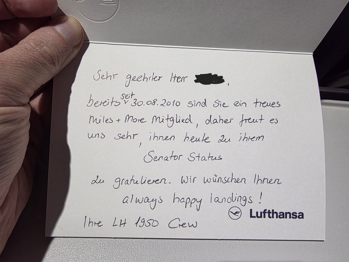 A big thank you to the crew on <a href="/lufthansa/">Lufthansa</a> <a href="/Lufthansa_DE/">Deutsche Lufthansa</a> LH1950 (today) for this lovely note after reaching my next status level. It made my day even better ❤️