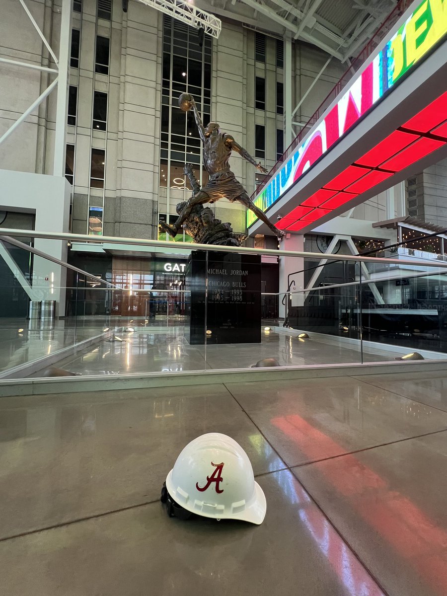 nate_oats's tweet image. Today is a good day because it’s Gameday!

Time to go to work!

#RollTide | #BlueCollarBasketball