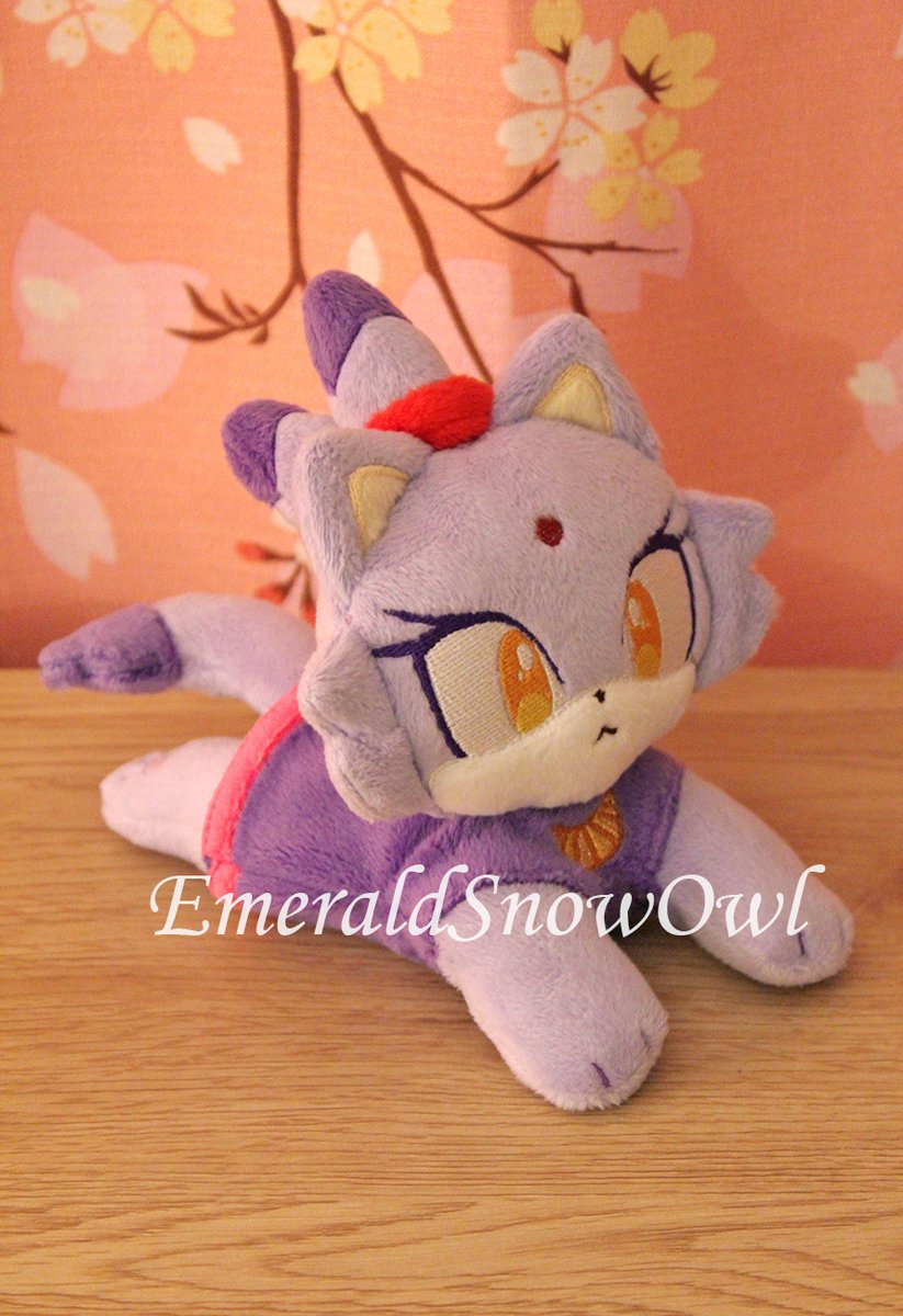 Emerald Owl (Plush Artist/illustrator) tweet media