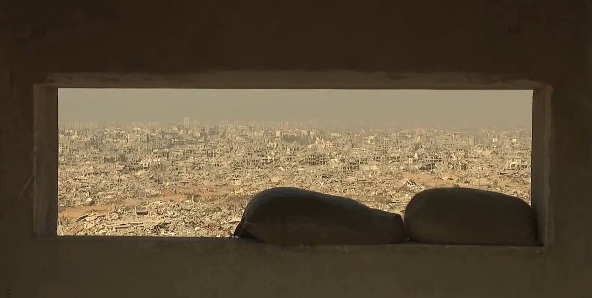 PalPress24's tweet image. I have never seen destruction like this in my life — as if a devastating hurricane had struck the area.
These were the words of journalist John Irvine, a correspondent for a British news channel, who managed to enter northern Gaza accompanied by the Israeli army — the only route…