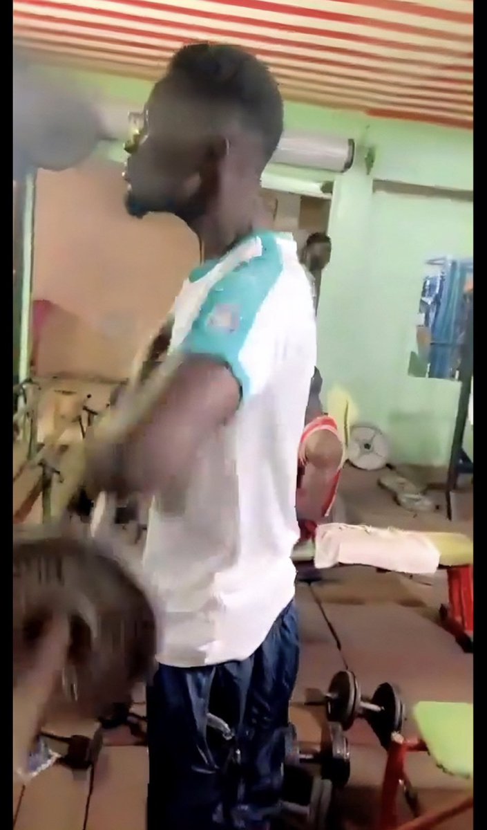 Alougoat's tweet image. Dara warou la dall pour gua delou watt salle