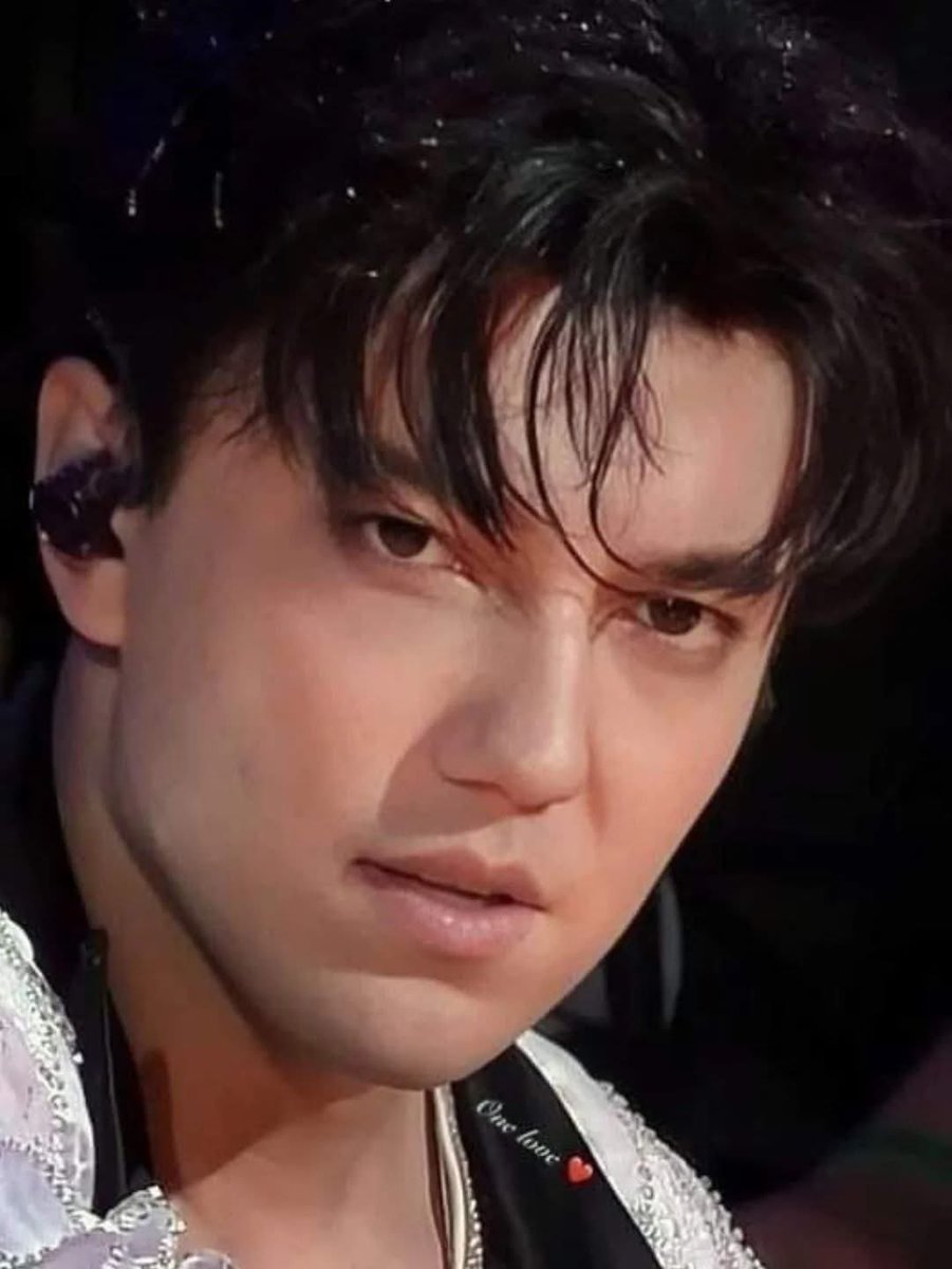 <a href="/DDears00/">DQDears00</a> La sua voce è potente e richiama tutto il  mondo alla pace a scegliere la vita 

PYRAMIDS ECHO FESTIVAL
Extraordinary Voice 

#DimashQudaibergen