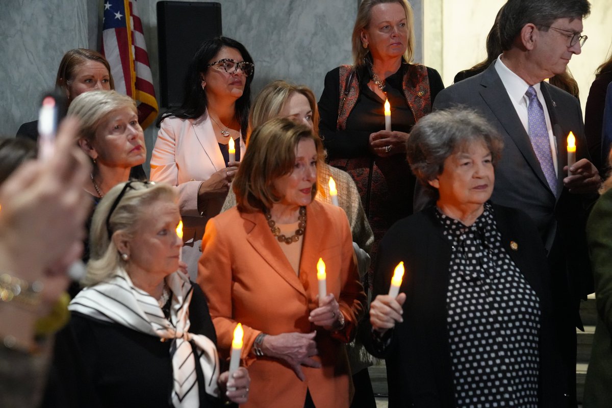 RepRashida's tweet image. I&apos;m so grateful to these courageous survivors for sharing their stories and being with us in the House chamber as we voted to release the Epstein files. Hearing directly from them was powerful and deeply moving. No survivor of sexual violence should ever be denied justice.