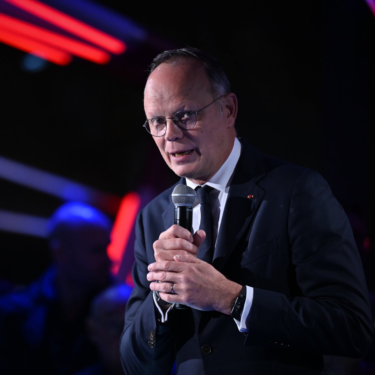 Horizons tweet media