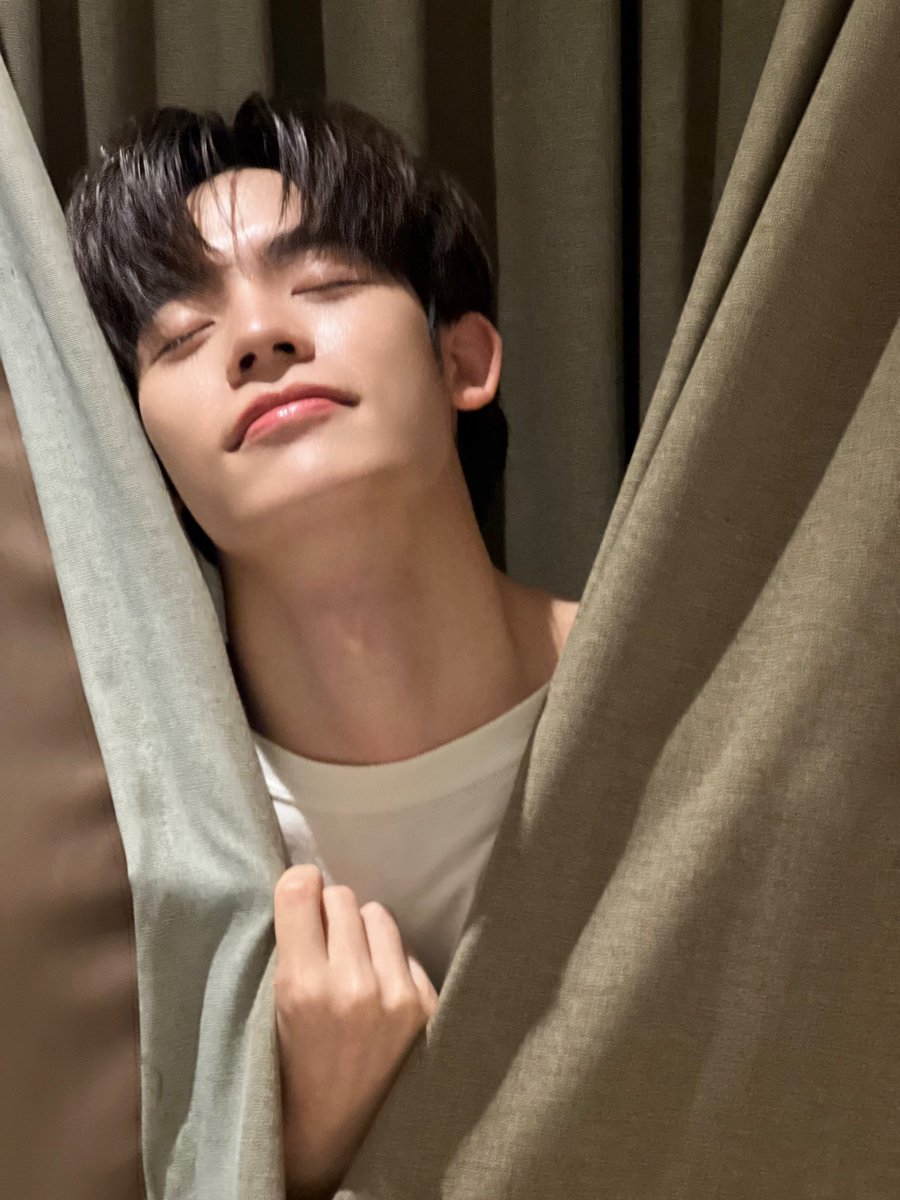 พร้อมกลับเข้าผ้าห่มมากคับ ปิ๊ปจะเค้งภายใน 5 4 3 2 …

Duang With You Q23
#ด้วงQ23แล้วนะเธอ