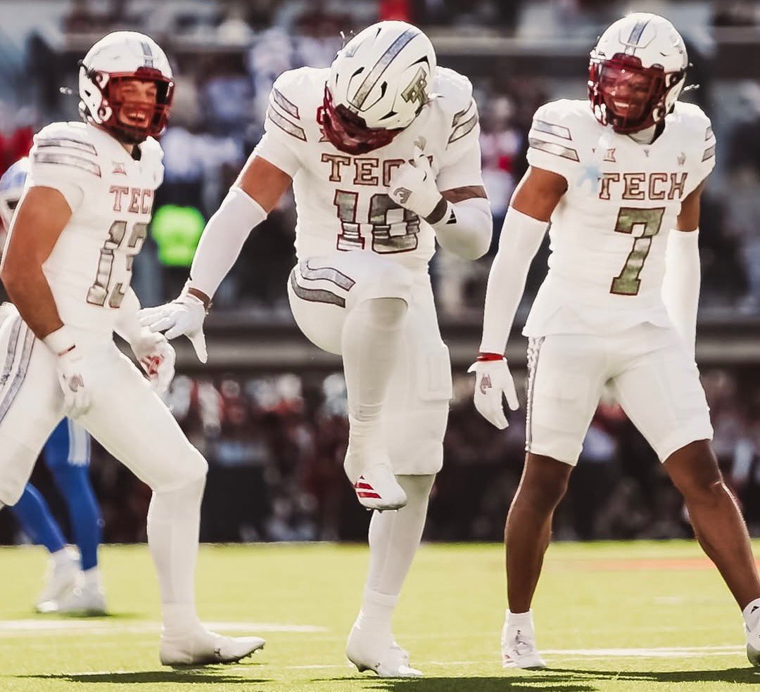 GamblinGauchos's tweet image. .@HeismanTrophy I want to vote for #JacobRodriguez, who has put together the greatest season by an inside linebacker in FBS history.