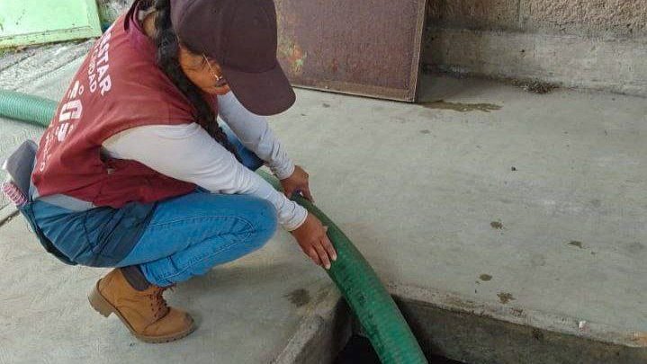 SAPCI_CDMX's tweet image. El equipo de la #SAPCI, en coordinación con la @SEGIAGUA y @TlahuacRenace, apoya en la entrega de agua potable mediante pipas gratuitas por parte del @GobCDMX en las colonias Miguel Hidalgo, Selene, López Portillo y el pueblo Santa Catarina Yecahuizotl. 💧