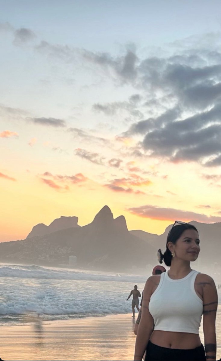 shwnpterr's tweet image. MINHA MENINA TA AQUI