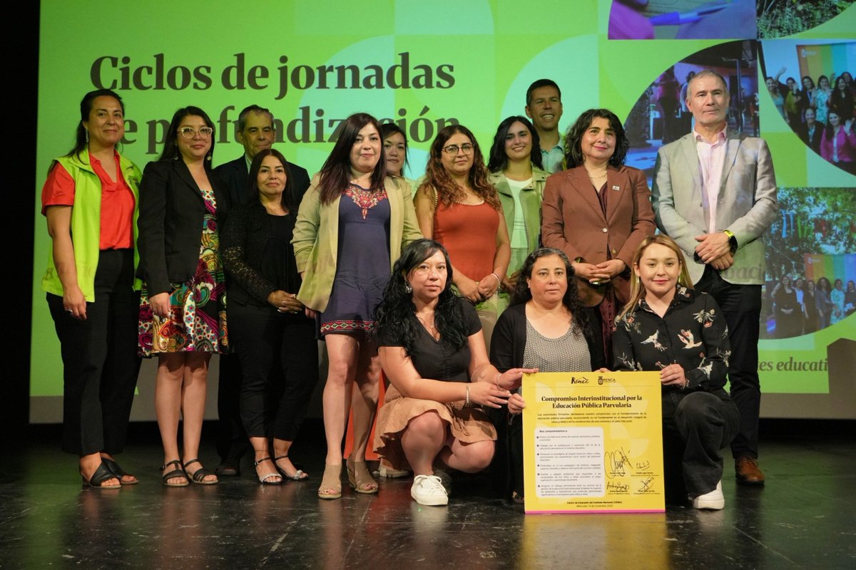 SubEducParv's tweet image. 💚✨ La subse Claudia Lagos asistió al seminario “Experiencias de Renca que Transforman la Educación Parvularia”. El alcalde Claudio Castro lideró la actividad, destacando avances hacia una educación inicial centrada en niñas y niños y el compromiso de la comuna con su bienestar.