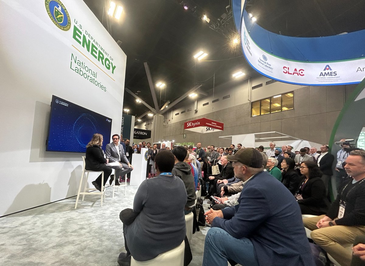 Livermore_Lab's tweet image. Today, @ENERGY Under Secretary for Science @dariogila joined #SC25 to speak about the future of #HPC at the U.S. national labs and the need for a unified effort to apply emerging technologies such as AI and #QuantumComputing to science and critical national challenges.