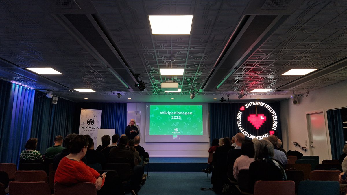 Ett stort tack till alla som deltog på Wikipediadagen i helgen!

Det var en otroligt inspirerande eftermiddag med många inspirerande insikter. Tack alla ni som kom och deltog på evenemanget, och även ett stort tack till våra talare för era inspirerande presentationer!