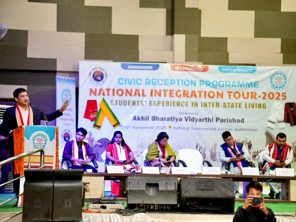 SEILOrgIn's tweet photo. A public reception program for SEIL delegates visiting Haflong was organised at the Haflong Govt College auditorium. The program was graced by Shri Debolal Garlosa, Hon. Chief Executive Member of Dima Hasao Autonomous Council; (1/2)
#RashtriyaEkatmataYatra #SEIL2025 https://t.co/EFJRzKCt8X