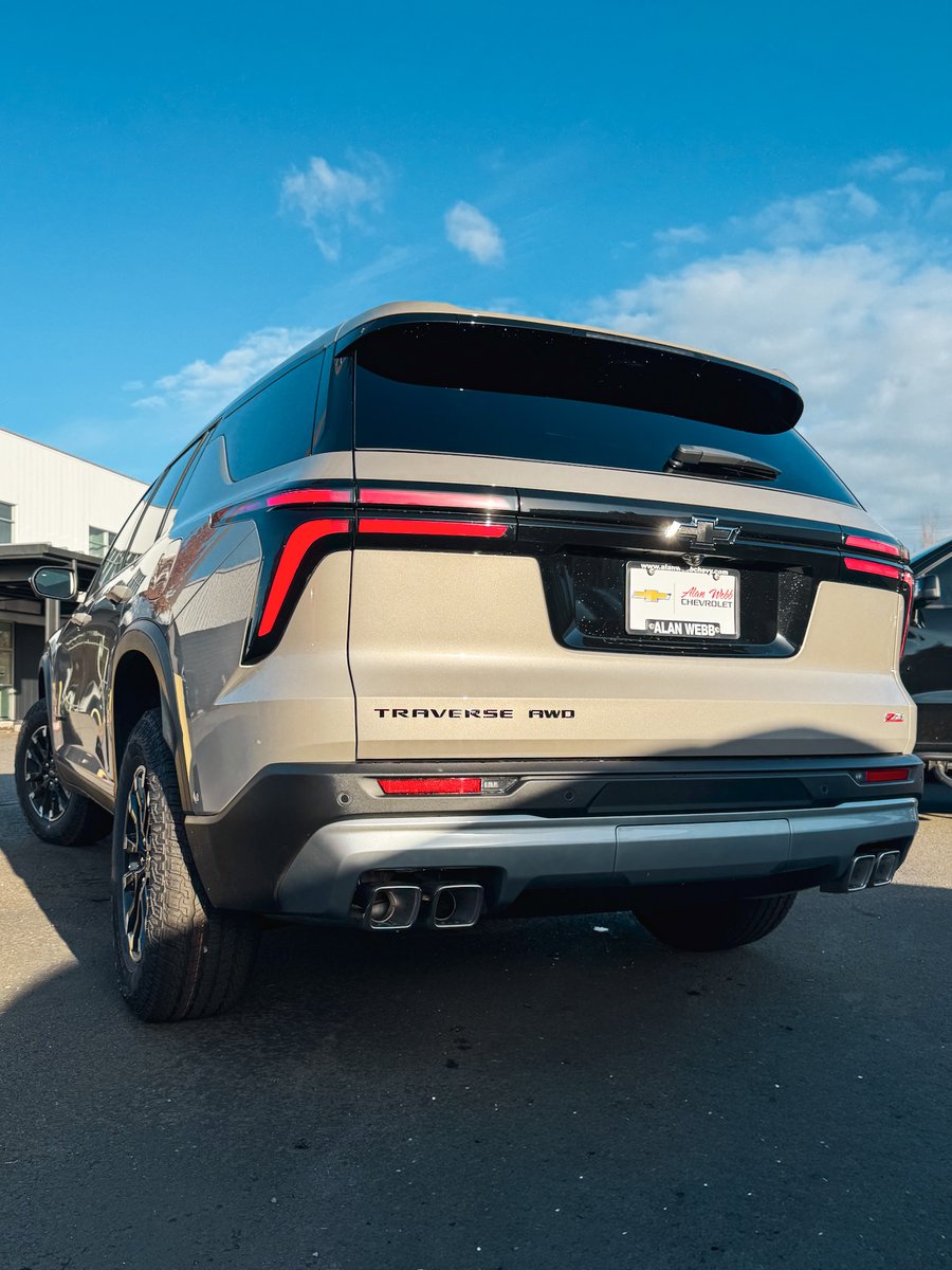 ChevyWebb's tweet image. 💫 Step inside this Sandstone Traverse Z71 💫
Who’s ready for 2026? 🚙✨

📍 Alan Webb Chevrolet 
📞 (360) 574‑1131

#AlanWebbChevrolet #ChevyTraverse #TraverseZ71 #SUVLife #AdventureReady #FamilySUV #CarGoals #VancouverWA #PNWDrivers #AutoMall #NewRide #ChevyLove