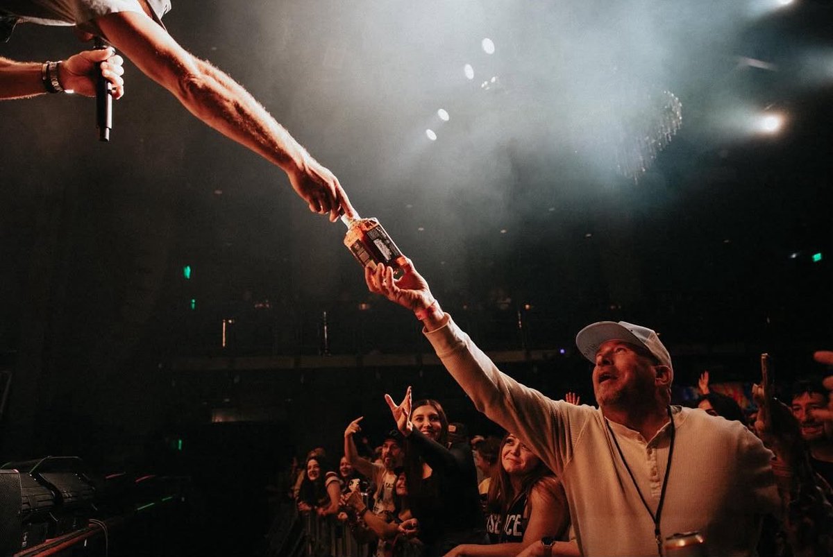 rice_chase_ACM's tweet image. Dm for your Bookings and Purchases of your favorite T-shirt and Hoodies.