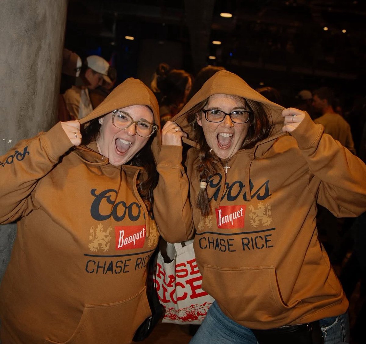 rice_chase_ACM's tweet image. Dm for your Bookings and Purchases of your favorite T-shirt and Hoodies.