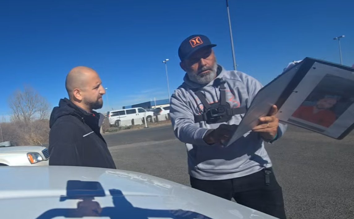 cppfam's tweet image. Khattab (31) was born in Iraq but is in the U.S meeting a 13 yr old child today, he was at first very skeptical, but after some PG photos, and some voice memos, he believed our decoys.

He was extremely scared of the police and knew how illegal it was to talk sexual to a child,…