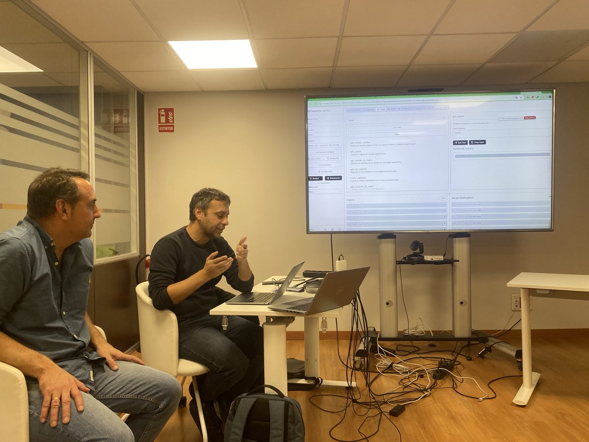 MsCoders.Madrid tweet media