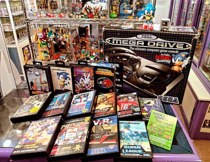 MEEEEGA!!! #sonic #sonic3 #shinobi #virtuaracing #disney #mickeymouse #chollogames #retrogamecollector #retrogamers #retrogamestore #retrogaminglife Todos los productos disponibles en nuestra web chollogames.es