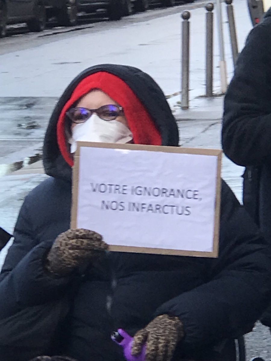Nous étions présents à l’entrée du congrès du CNCH ✊
#LongCovidHeart #CovidHeart #LaRageAuCoeur2