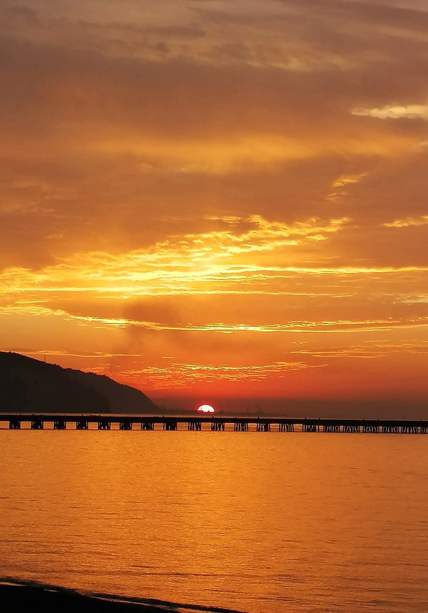 İçimdeki hasretini bir duyabilsen
Anlayabilsen...

Hayırlı akşamlar diliyorum