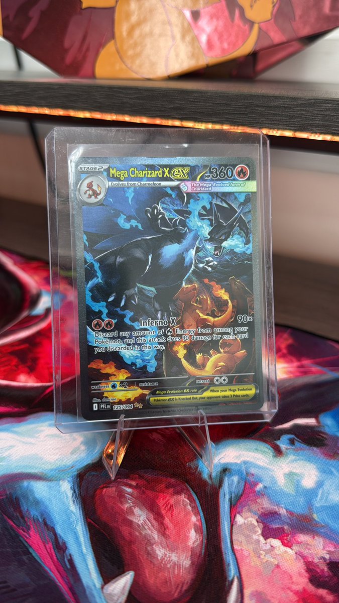 Opened this in a sleeved booster pack yesterday night ! 

#PokemonTCG #Pokemon #Charizard
