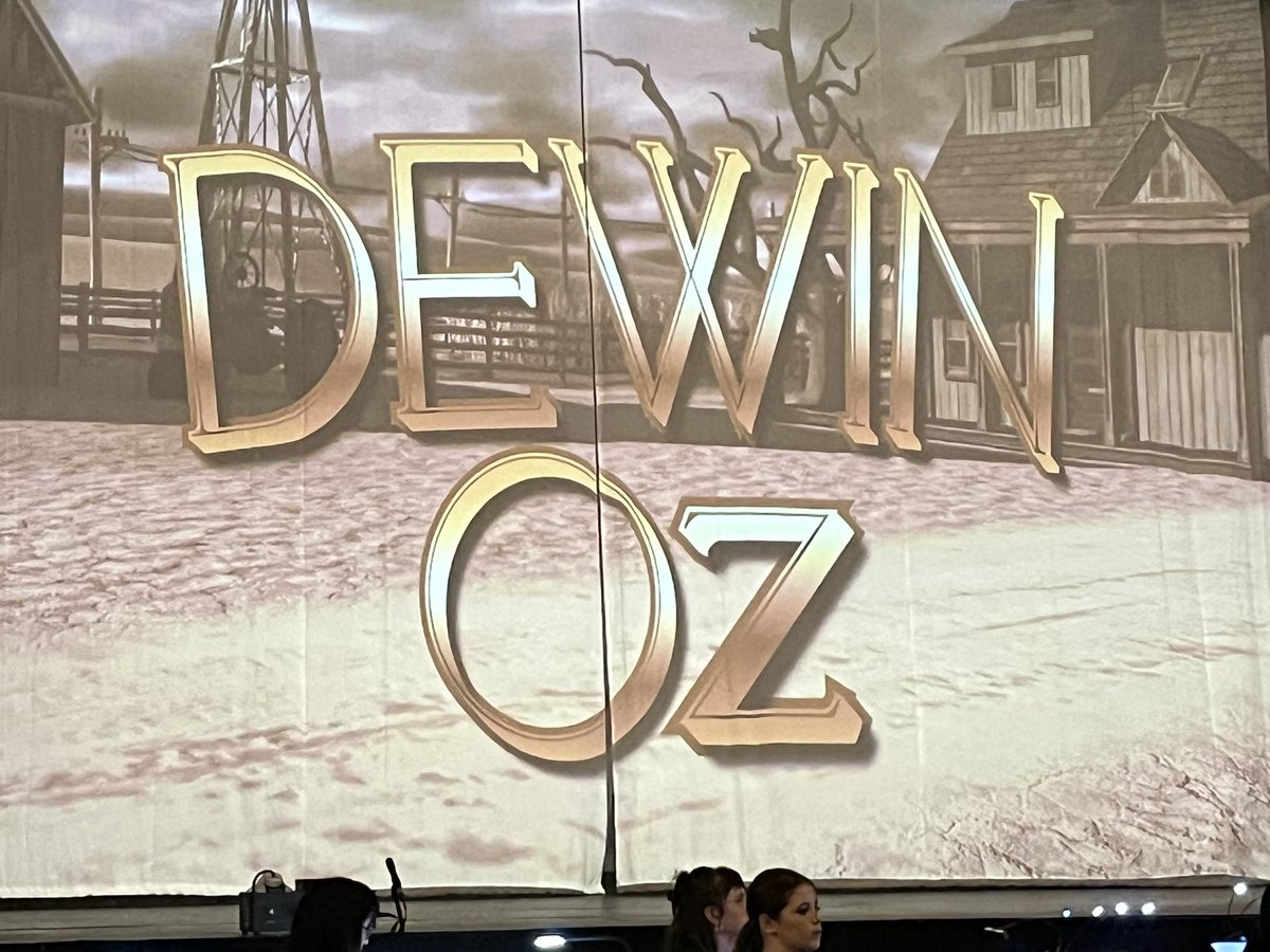 Llongyfarchiadau @YGCwmRhondda ar eich sioe! Gwaith ffantastig. Pob lwc am weddill y perfformiadau! 
Well done Ysgol Gyfun Gymraeg Cwm Rhondda! We really enjoyed Dewin Oz! @CSCSiarterIaith @CSC_Cymraeg