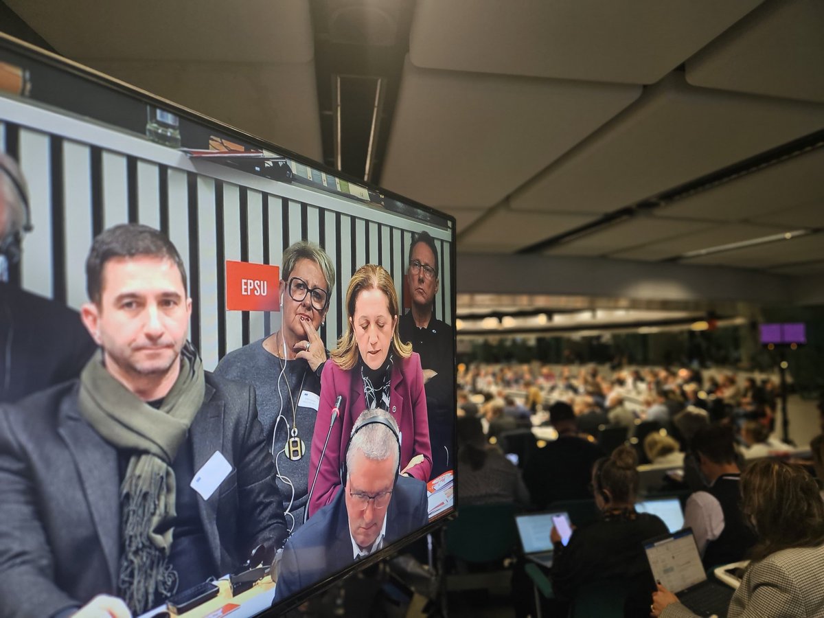 diskinsesi's tweet photo. Genel Başkanımız Arzu Çerkezoğlu, Brüksel’deki Avrupa Sendikalar Konfederasyonu @etuc_ces Yönetim Kurulu toplantısında, Türkiye ve AB’nin ortak gündemi olan “vergi adaleti” ve “asgari ücret düzenlemeleri” konusunda değerlendirmelerde bulundu. https://t.co/qBmIkOM0ou