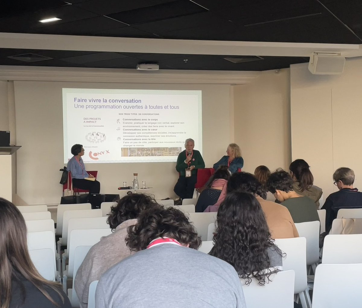 cap_com's tweet image. 🏡Animer des tiers-lieux et lieux d&apos;échanges et de débats

« La polarisation : en quoi une conversation ne va pas changer l’idée de quelqu’un mais permet d’écouter l’idée de l’autre. » 

Avec BOURIGAULT Morgane, CAZARD Xavier et QUÉRAN Sophie. 

#CapCom25 #transition #tierslieu