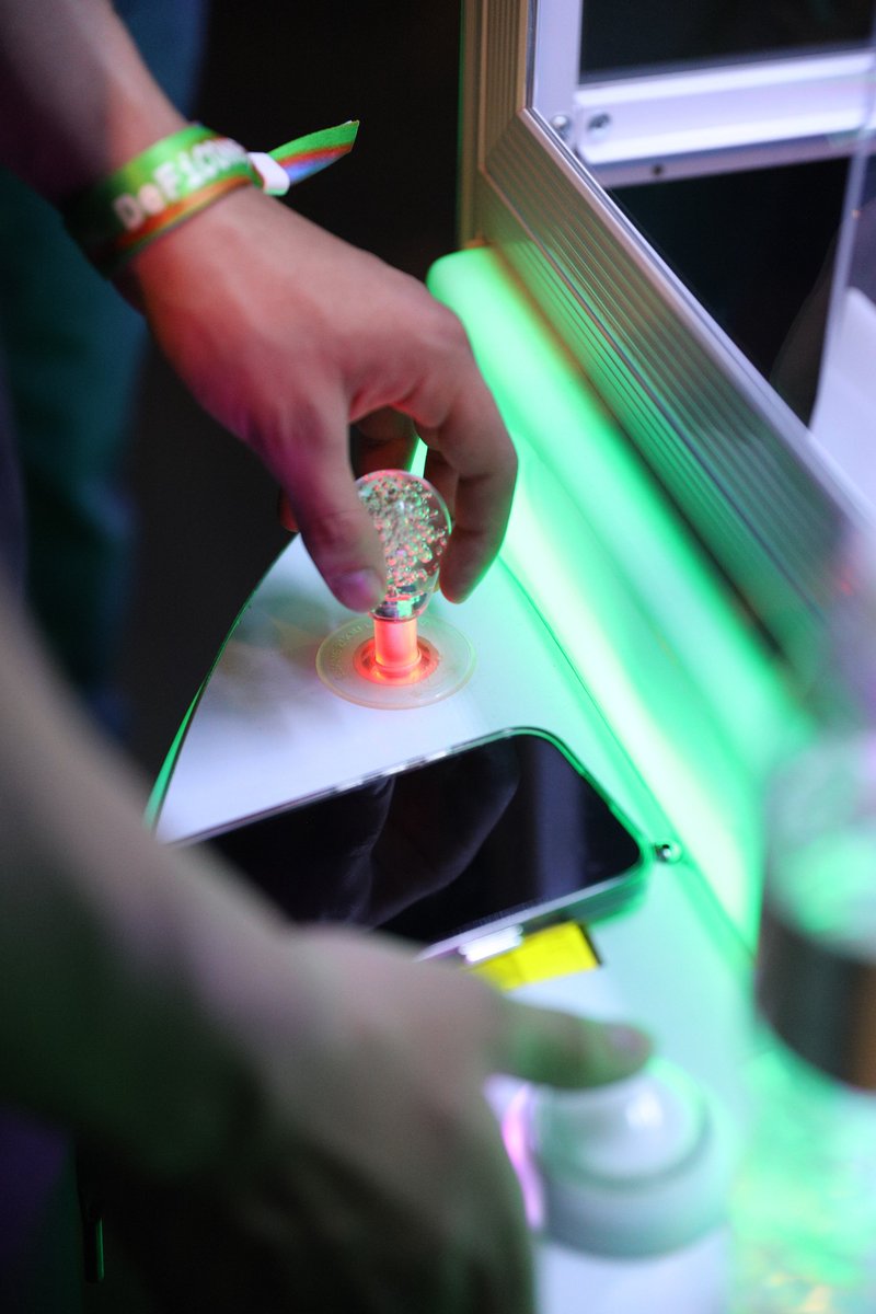 EO_Network's tweet image. People are LOCKED IN at our booth at Devconnect&apos;s @stable_summit💪

Swing by our booth at @partyactionppl&apos;s DeFiconnect (deficonnect.co) today for your shot at the exclusive merch⤵️