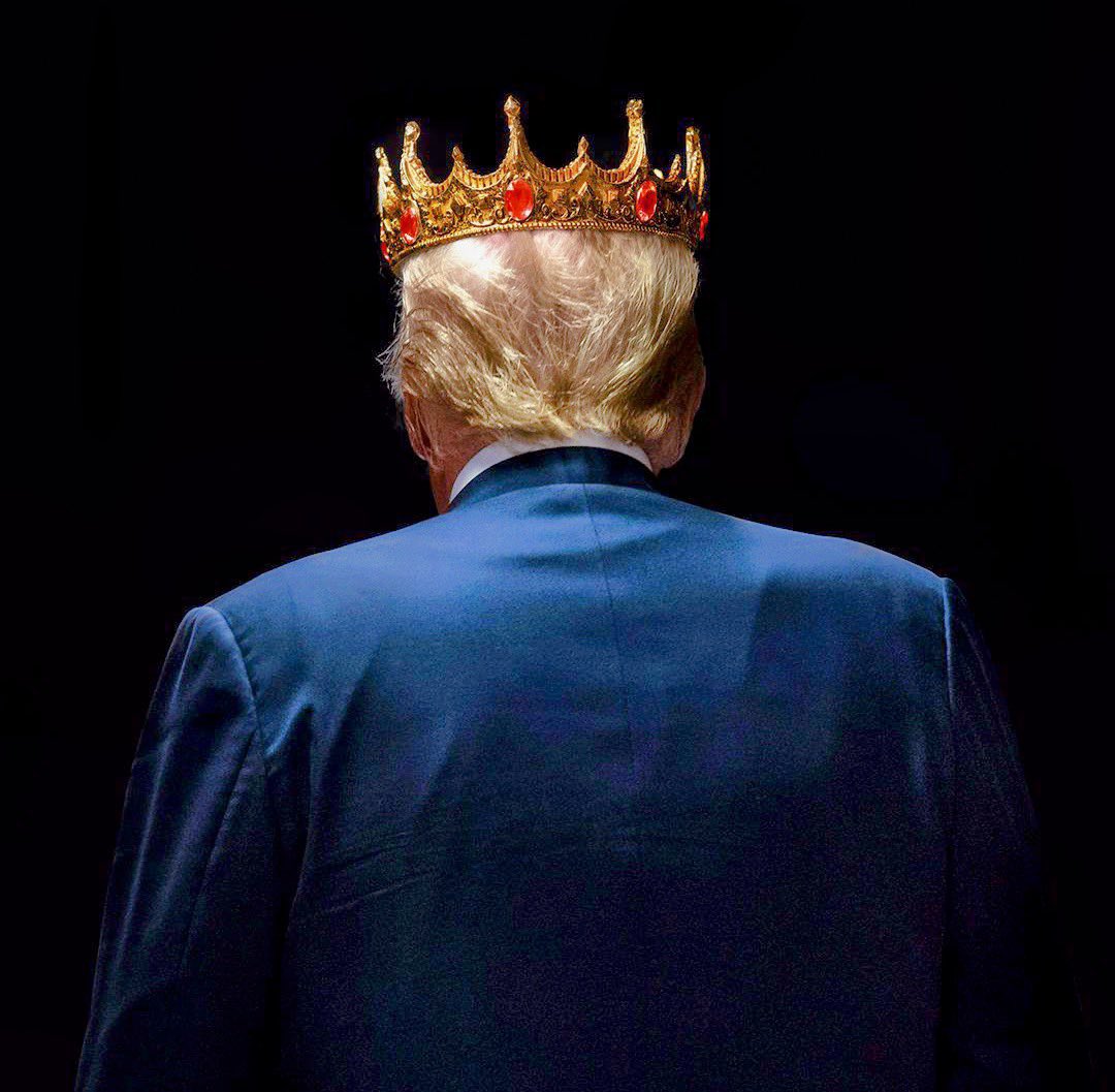 BB_10X's tweet image. 🔥 Introducing $KTD — King This Dik
A fresh meme-powered community token built on Solana, designed for fun, engagement, and long-term ecosystem vibes.

$KTD isn’t just a meme — it’s a growing community built around creativity, participation, and degen culture. 🚀

Why the…