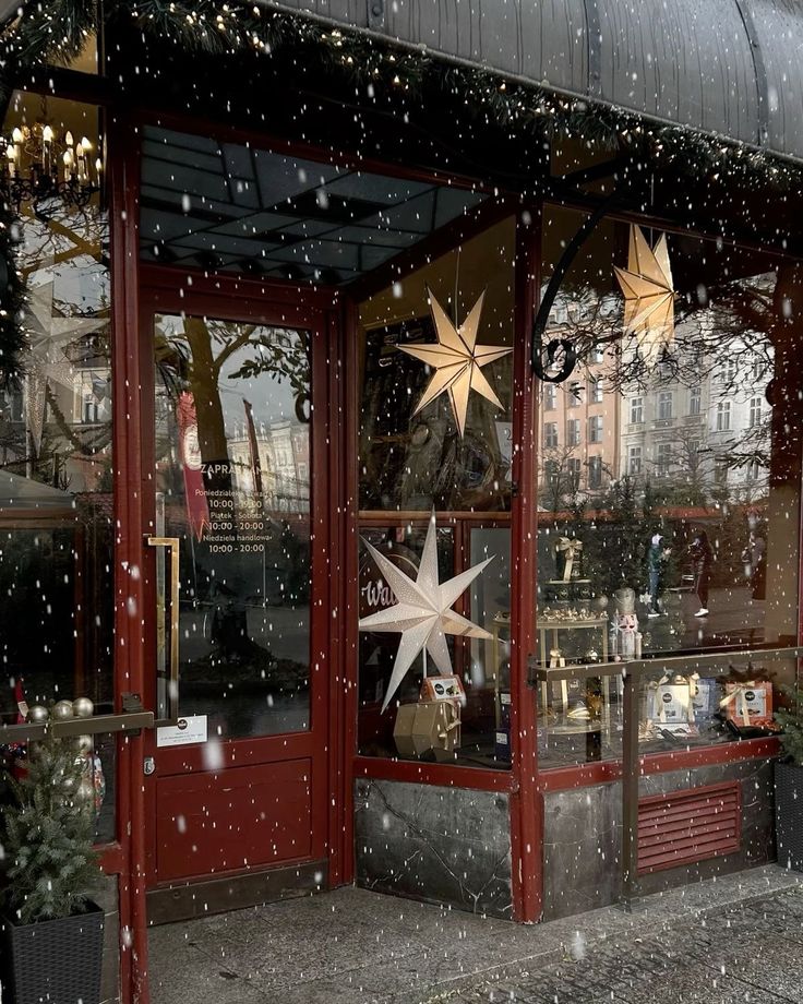 talya9646171863's tweet image. winter in Paris ⛄🧣