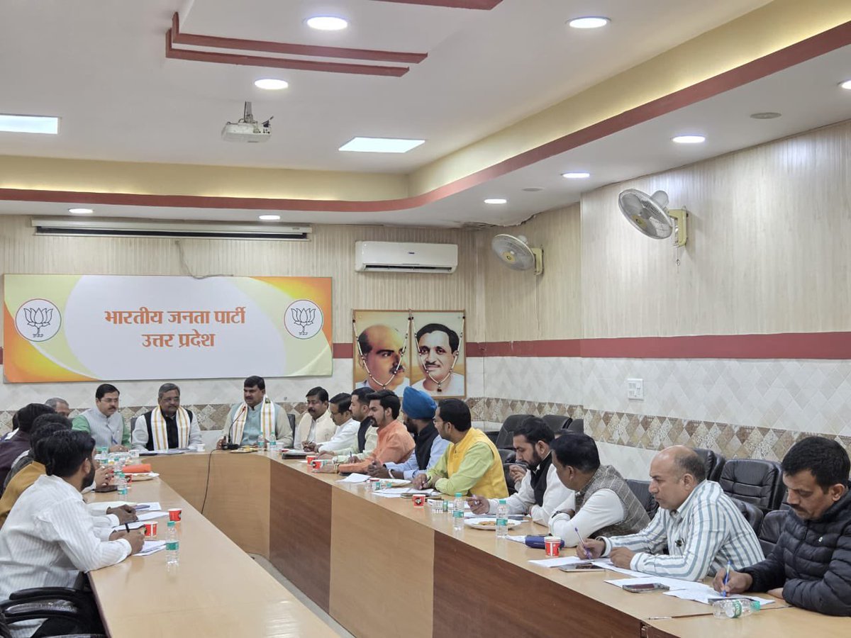 idharampalsingh's tweet image. आज प्रदेश मुख्यालय पर SARDAR@150 #UnityMarch  की योजना बैठक हुई साथ में माननीय विधायक, पूर्व प्रदेश अध्यक्ष दिल्ली एवं केंद्रीय अभियान टोली के सह संयोजक श्री सतीश उपाध्याय जी, उपस्थित रहे।