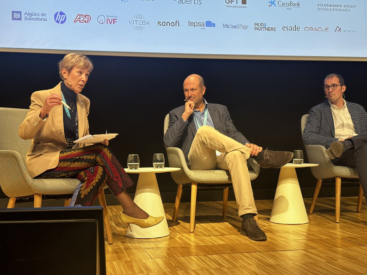 StemwomenEurope's tweet photo. 🌍⭐️ #SWCBarcelona2025
STEM MEN: THE PRIVILEGE OF THE INVISIBILITY
👥
Mar Porras, president of the STEM Women Association
Natalie Akierman, @UABBarcelona
Sergio López, @Hiberus
Joan Pérez Pericot, @HPEspana
Ian Blanes, @UABBarcelona
#STEMCompanies #STEMMen
#HombresSTEM https://t.co/I77yaZtE7Z