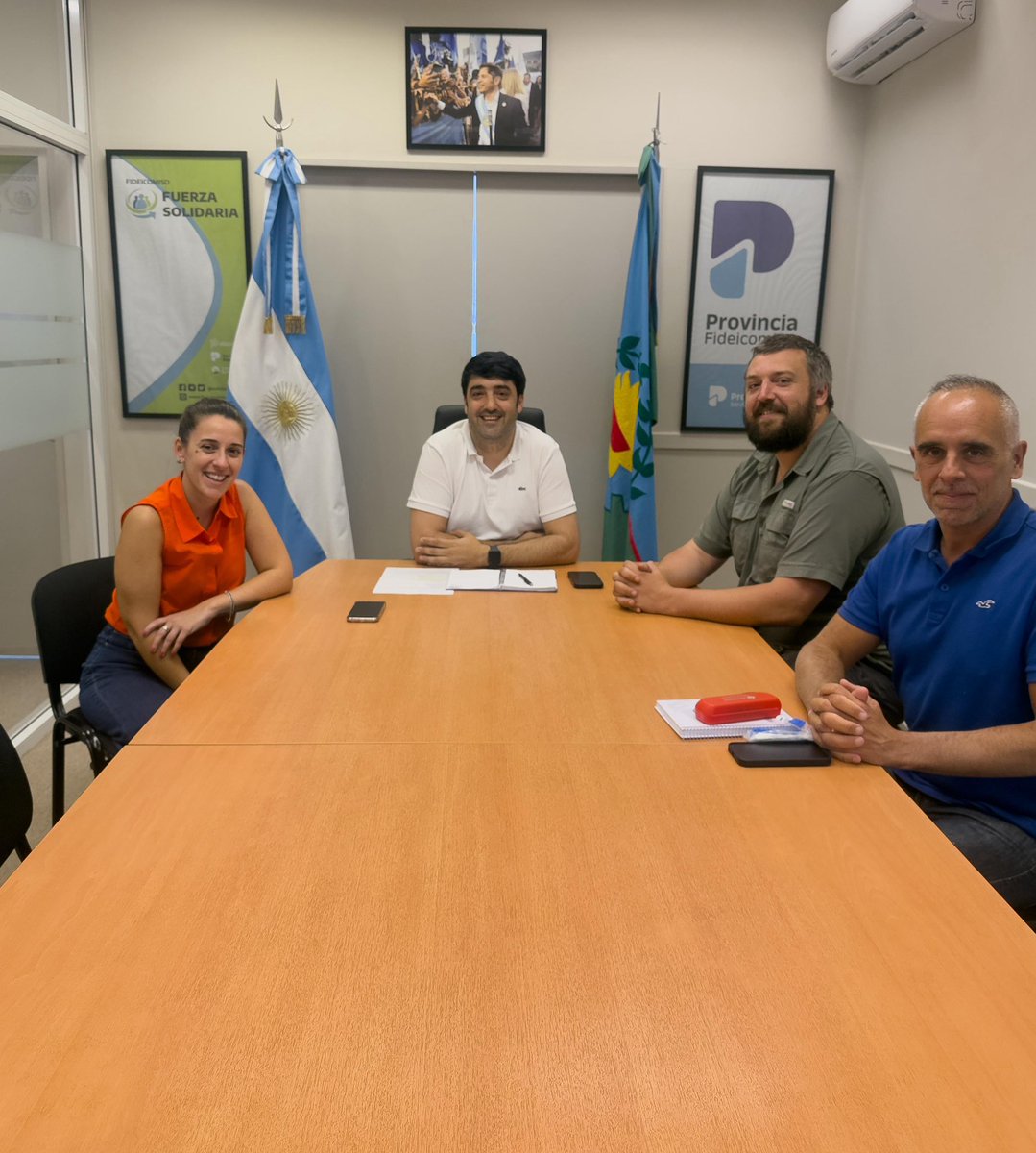 Recibimos en Fuerza Solidaria a Pablo Vidal, coordinador de Desarrollo Humano Integral y Gabriela Blanco, responsable de Economía Social y Solidaria en Cáritas Argentina, en un encuentro encabezado por nuestro presidente Juan Cáccamo.