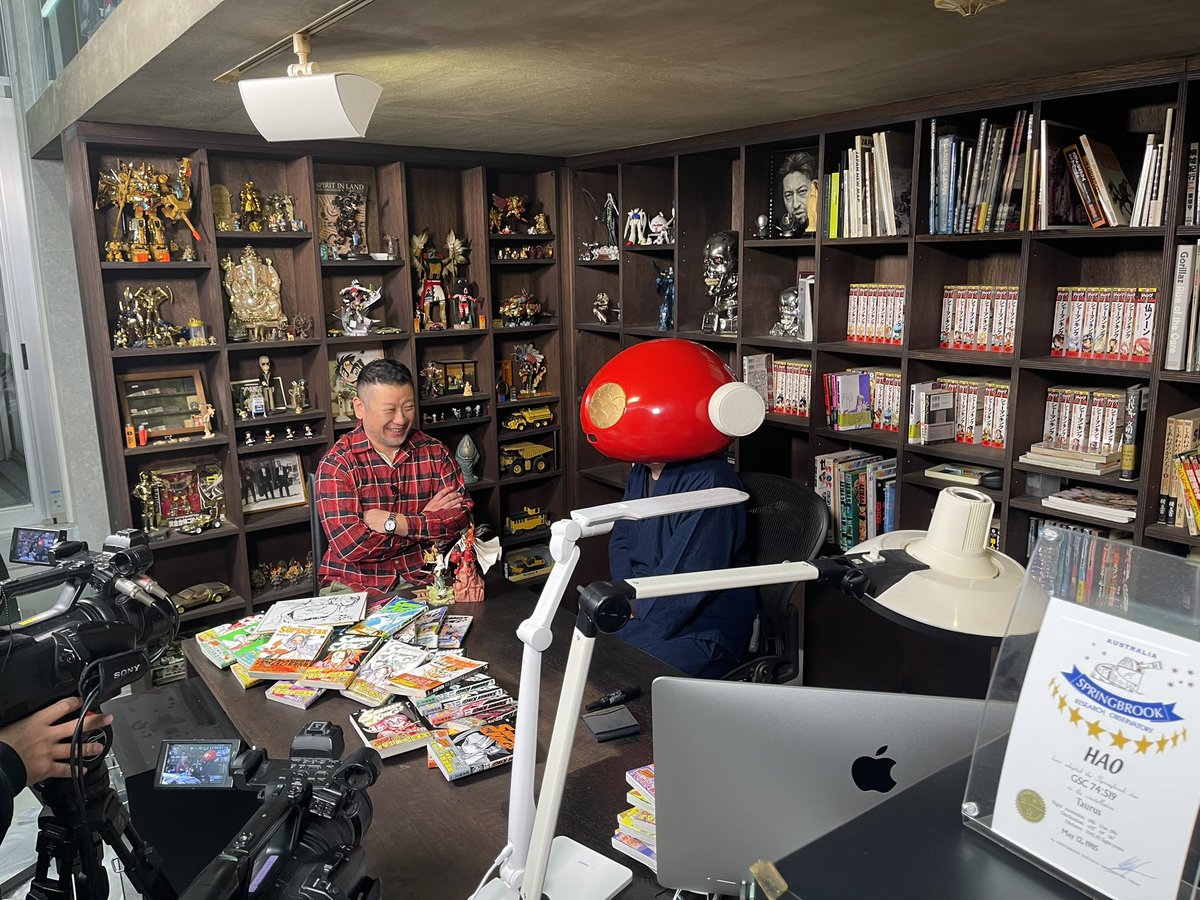 moriyosi02's tweet photo. 『漫道コバヤシ』の『SHAMAN KING』武井宏之先生降臨SP収録が行われました！フジテレビONE&amp;FODで11月30日（日）23時から放送予定です。よろしくお願いします。 https://t.co/ESX2EV64ly