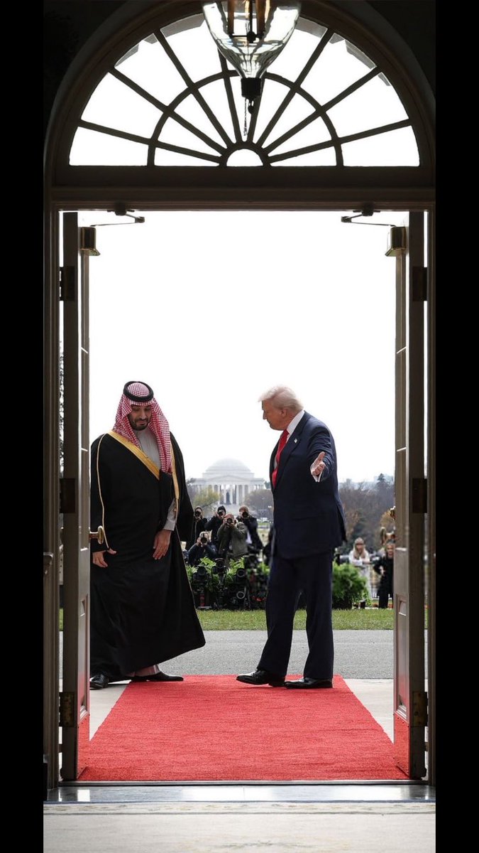 اعتزاز وإنجاز وإنفراد

مكانة قائد وقيادة مكين وريادة دولة 

ولي عهدنا الأمير محمد بن سلمان يؤسس ويؤصل ويبرز ويؤكد ويبرهن على قوة السعودية العظمى على خارطة العالم 

عبده الأسمري