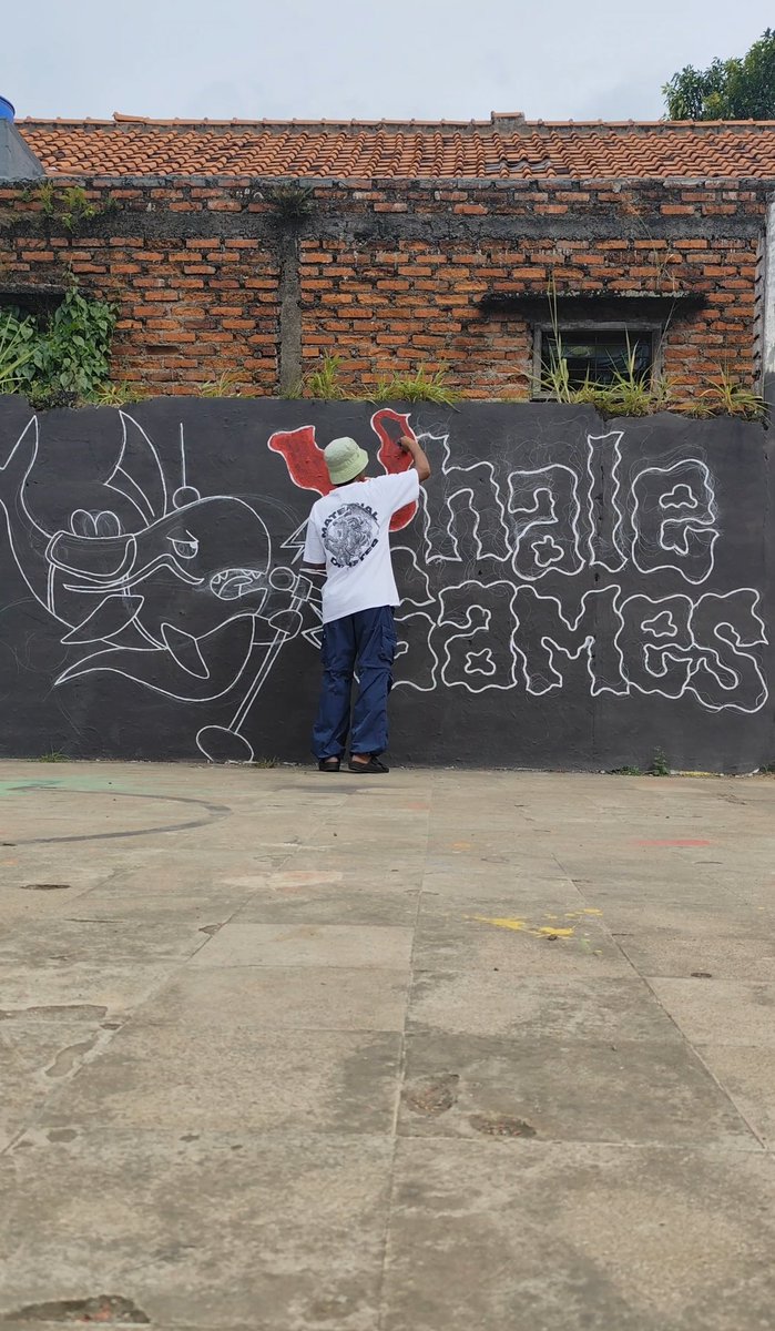 WEB3CRSPY_'s tweet image. Even though we were hampered by the weather, we managed to make the @WhaleGames_en mural and it took
3 days, we were very happy 😍
#WhaleCrockMeme #StreetArt #Contest