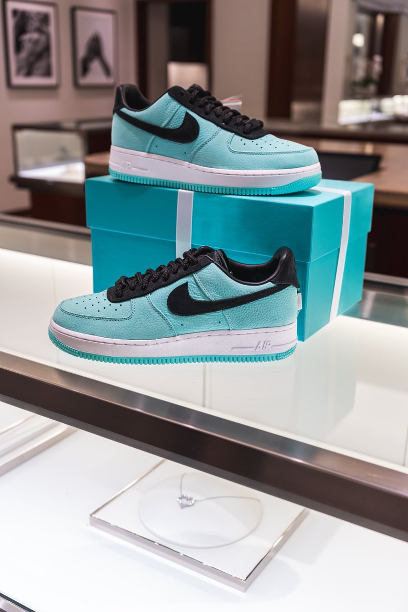 Craignoicecube's tweet image. Iconic • Sophistication • Elegance 
Nike Air Force I x Tiffany &amp;amp; Co. 💎✨

Photos taken in collab with @INDEXPDX by me inside of Tiffany &amp;amp; Co. 
indexpdx.com/new-arrival/?s…