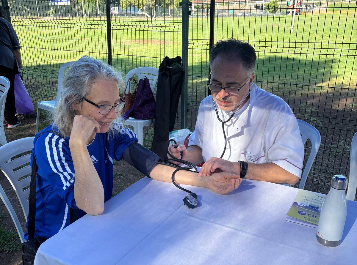 En el Mes de la Diabetes continuamos promoviendo la prevención y acompañamiento💙
Junto a <a href="/MuniGuaymallen/">Guaymallén</a> y con una gran concurrencia, realizamos una jornada integral de salud con educación en hábitos de autocuidado, asesoramiento profesional, ejercicio, juegos, sorteos y regalos