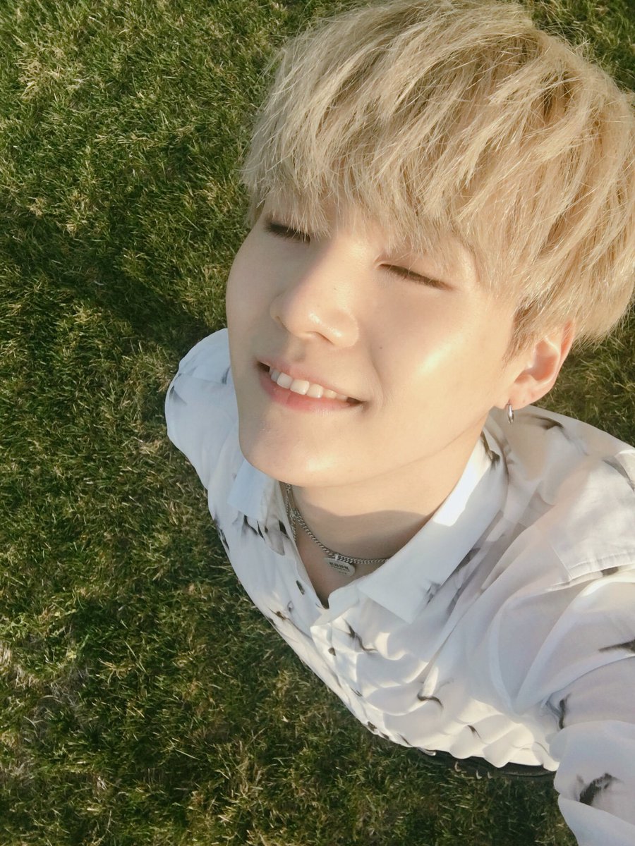 tannielvna's tweet image. day 1 of posting a yoongi picture until he comes home