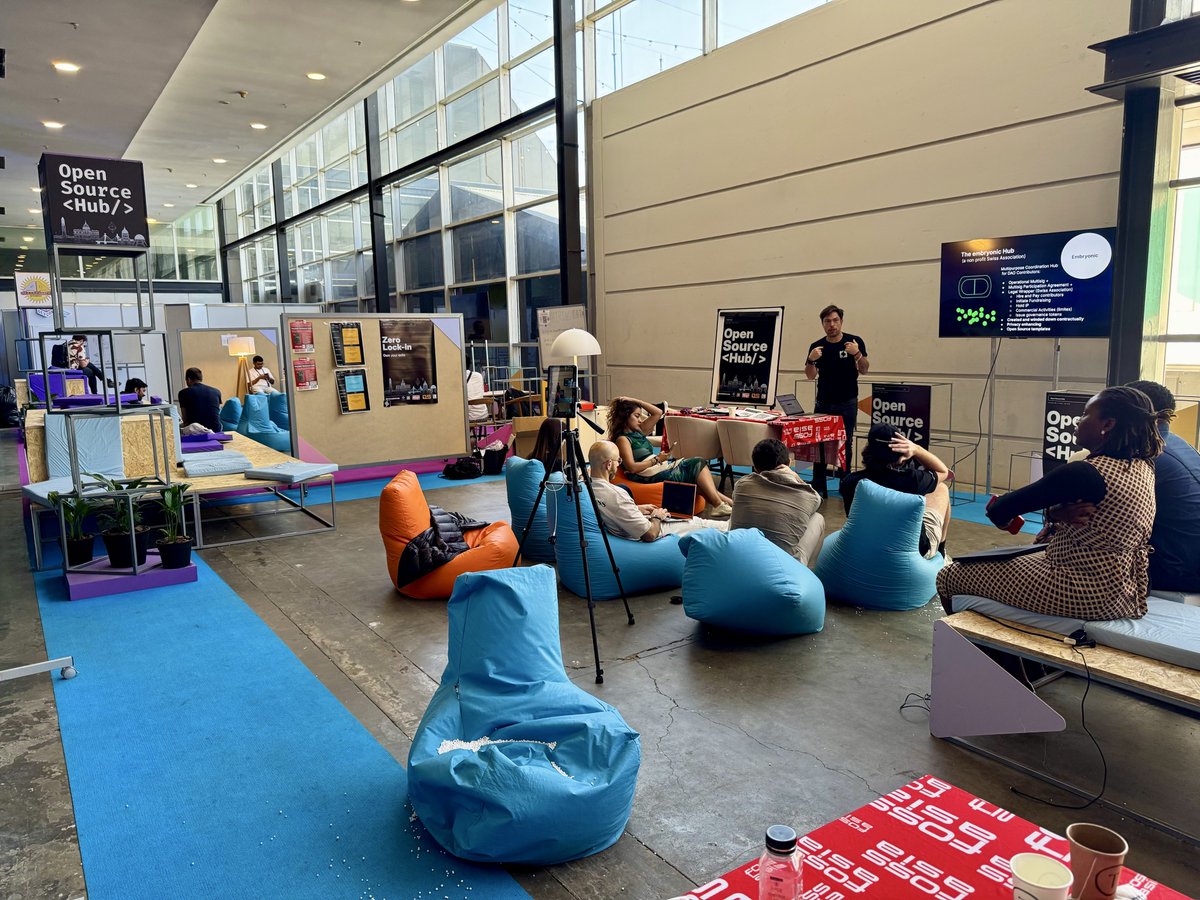 toomore's tweet image. The more details from Open Source Hub hosted by #FOSSASIA at #Devconnect