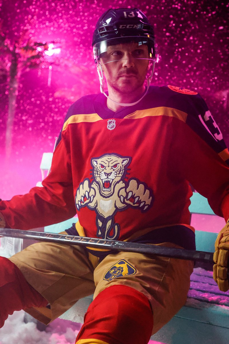 BR_OpenIce's tweet image. The 2026 Winter Classic jerseys have been unveiled.

Rangers and Panthers bringing the 🥶 to Miami January 2nd