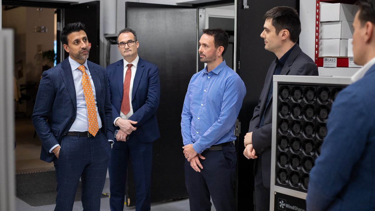 tyto_robotics's tweet image. Tyto Robotics was proud to welcome the Honourable Minister of International Trade Maninder Sidhu and Greg Fergus, the Deputy for Hull-Aylmer, to our main office. Their visit was a great opportunity to discuss the future of Canadian exportation. #TechInCanada